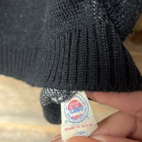 GIVENCHY Vintage Wool Blend Union USA Made Leopard Sweater Medium y2k Vibes - Picture 6 of 8